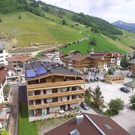 Luxurious With Sauna, Garage, Roof Terrace Apartment *