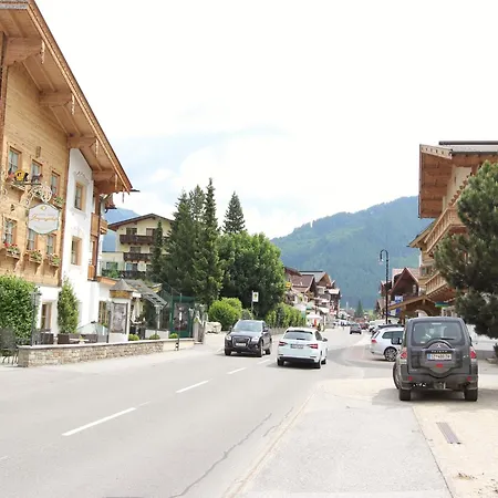Luxurious With Sauna, Garage, Roof Terrace Gerlos