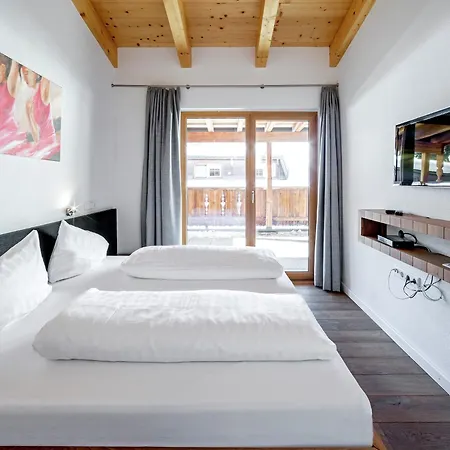 Luxurious With Sauna, Garage, Roof Terrace Gerlos