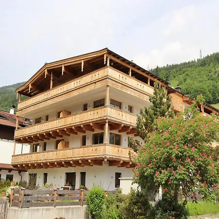 Luxurious With Sauna, Garage, Roof Terrace Gerlos