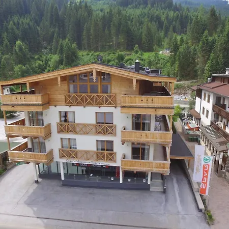 Luxurious With Sauna, Garage, Roof Terrace Lejlighed
